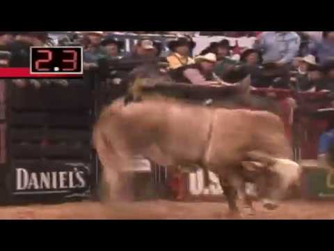 Big Show bucks Mike Lee - 05 PBR Finals