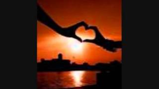 Papa roach-My heart is a fist / with lyrics