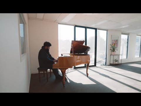 Junez - Guess I'm In Love ft.  Joe, Fidatrix