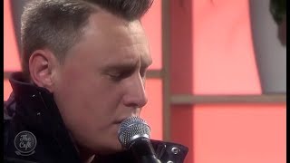 Kiwi soul sensation Louis Baker joins us