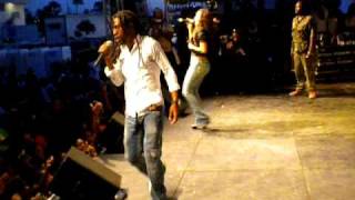 Jah Cure &amp; Phyllisia perform &quot;Call On Me&quot; in Bahamas