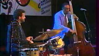 Ray Brown Trio - Lady Be Good (1/6)