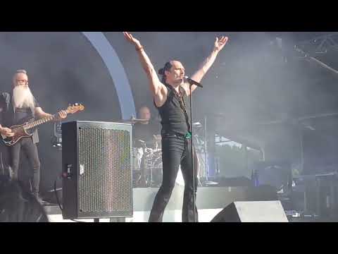 YÖ -  KARJUROCK 2025 LIVE