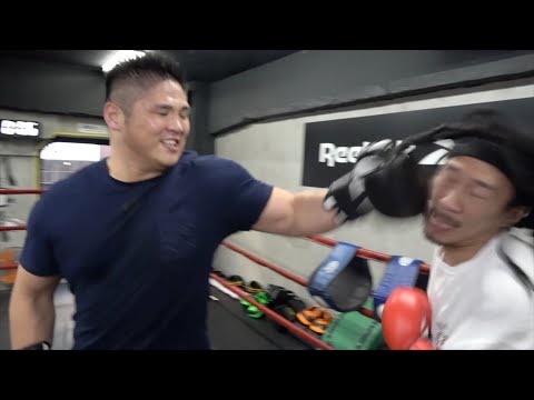 喧嘩を売った相手が実はヘビー級チャンピオンでボコボコにされる【ドッキリ】