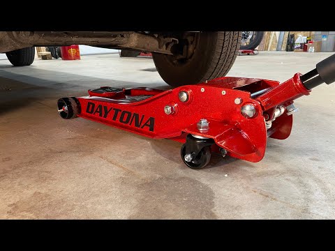 Daytona 3Ton Low Profile Design Super Duty Floor Jack set up, first impressions.