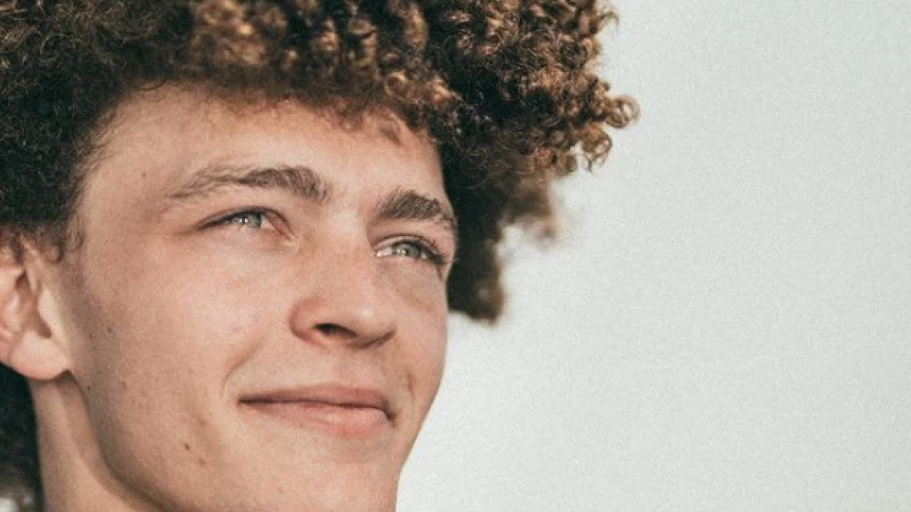 The Thing That Janek Does to Land Soft Every Time