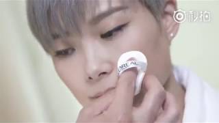 2017.05.18  李宇春 开幕红毯前 Li Yuchun Chris Lee