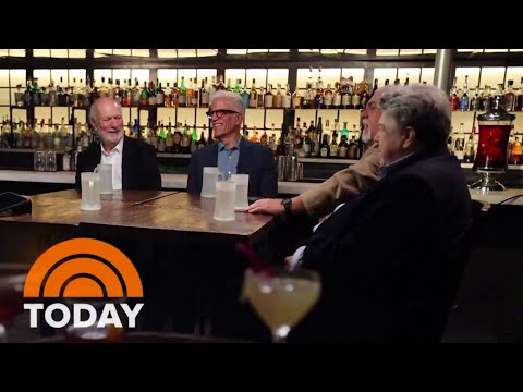 Cast of ‘Cheers’ reunites 30 years after show's finale
