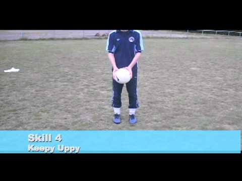 West Wickham Junior FC - Under 7 Skill Demonstration "Keepy Uppy"