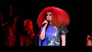 Björk - Thunderbolt (Official Live Recording)