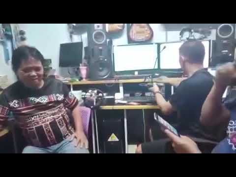 Live artis legend Sitim Bandaron