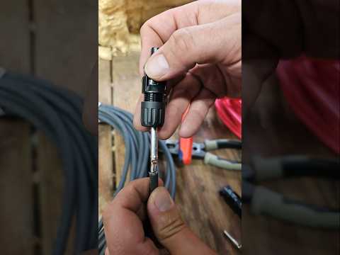 The ABSOLUTE BEST Way to Crimp MC4 Connectors for Solar Power