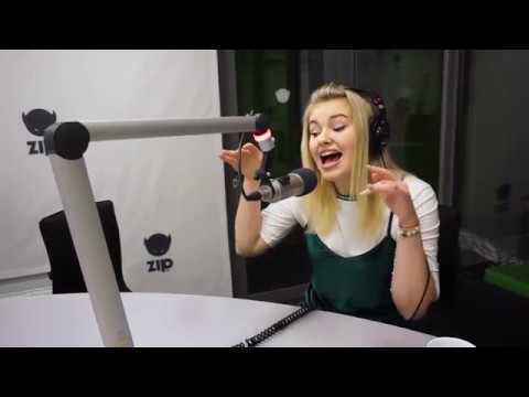 Paulina Skrabytė - Apie tave (GYVAI @ZIP FM)