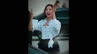 Download lagu Jisoo serving looks 🔥 | Shake It to the Max Edit 💃✨' mp3