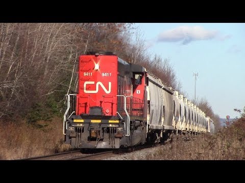EMD Geep Long Hood Forwad on CN Local Train 515 at Truro and Millbrook