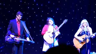 Missouri Moon by Rhonda Vincent and the Rage - May 11, 2017