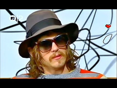 Thumbnail for Kings Of Leon - interview London 2004 Awards show by Kings of Leon