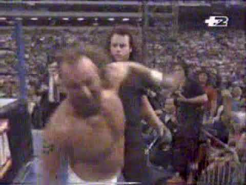 The Undertaker vs Jake The Snake Roberts (commento italiano DAN PETERSON)