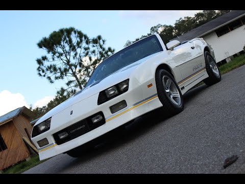 1990 Chevrolet Camaro IROC Z28 (CC-1317610) for sale in Palmetto, Florida
