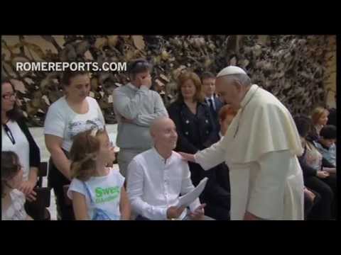 La Iglesia no debe restringirse al clero o al Vaticano