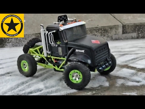 CHILDREN BRUDER TRUCKS RC RACE ✅ on ice with BRUDER TOYS for KIDS👍