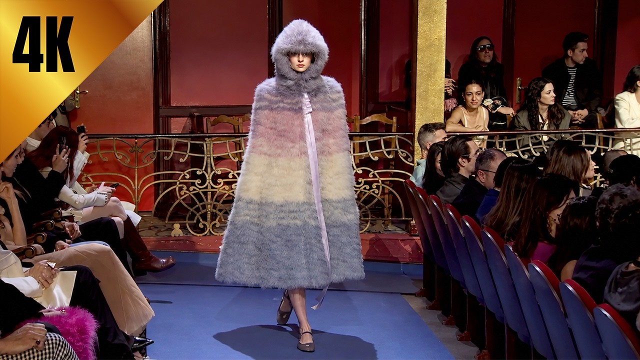 Teresa Helbig | Fall Winter 2026/2027 | Madrid