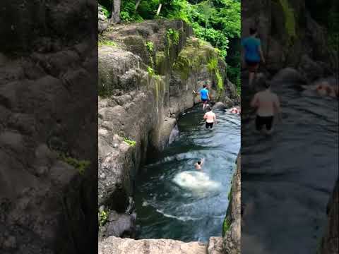 Naturaleza en El Salvador estas cascadas están ubicadas en Tamanique La Libertad El Salvador 👌👌