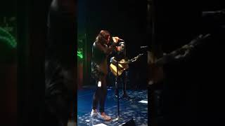 2 Chord live   Sleeping With Sirens