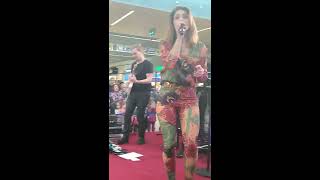 Jannika B-Kaksi jotka pelkää@Karisman jouluavaus 18.11.2018, Lahti