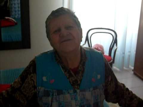 nonna che canta e balla 2/2