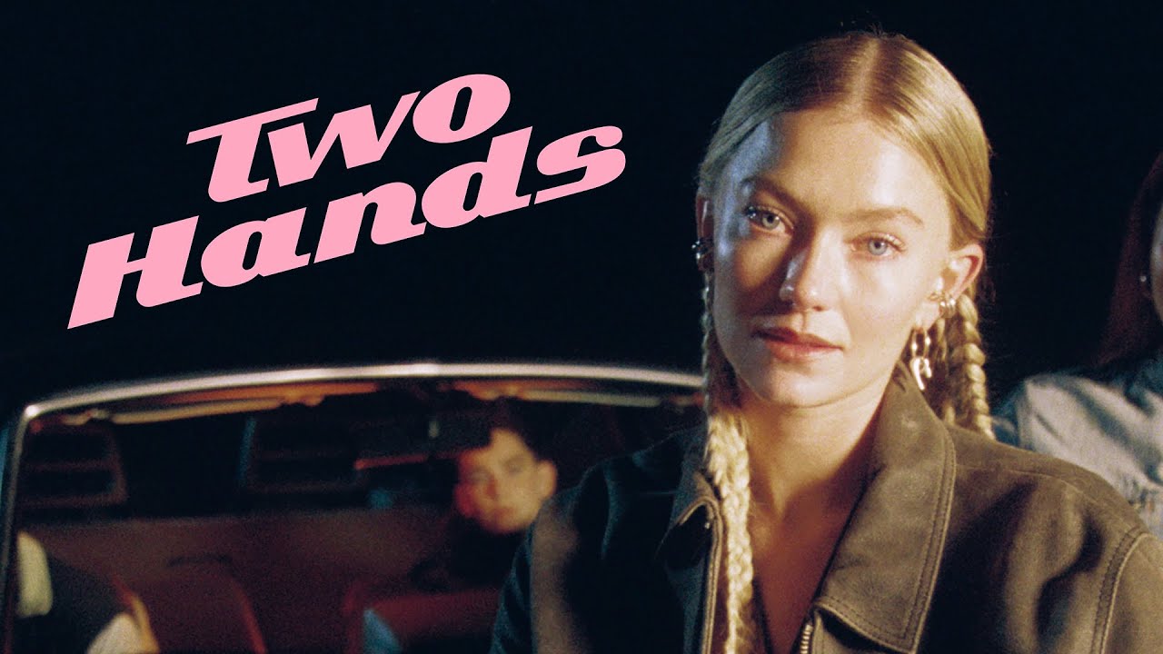 Lirik Lagu Two Hands Astrid S I'll Give You a Feeling Like No Once