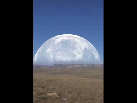 Splendid Moon Rising