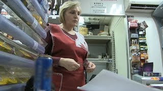 Алчная торговка продала пацану бухло и попала. Real video