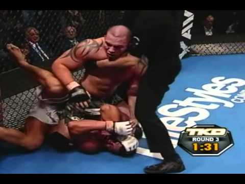 Icho Larenas VS Steve bosse ROUND 3 (TKO CHAMPIONSHIP FIGHTING)