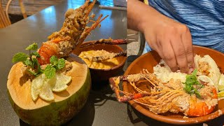 Download lagu Eating Lunch(Rice & Daab Chingri Coconut Prawn Curry) With Friends at Babumoshai Heritage mp3