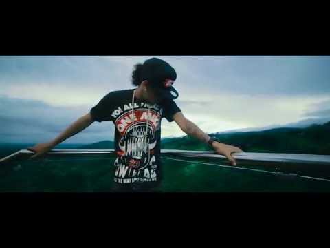 Albert 06 El Veterano Ft J Delvis   No Me Haces Falta Video Oficial By MacguiverFilms