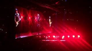 U2 & Paul Simon @ MSG - 7/30/15 "Mother and Child Reunion" & "Where The Streets Have No Name"