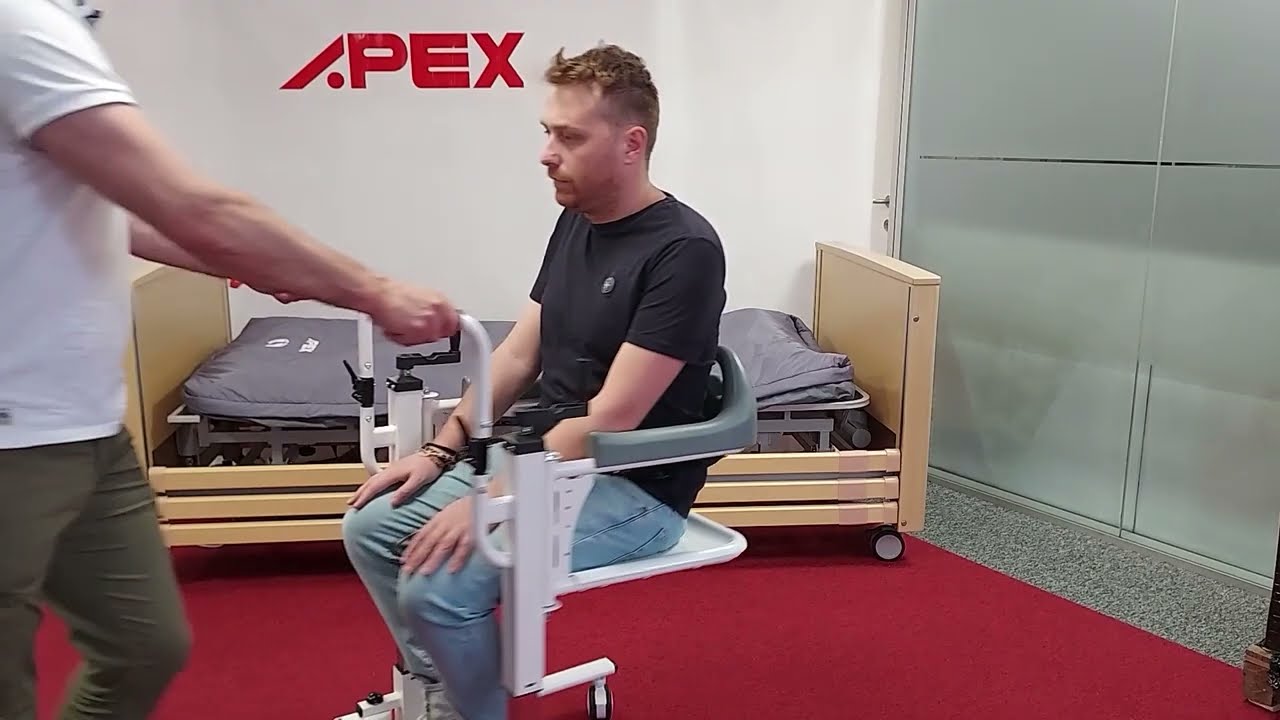 Watch Silla de ducha WC y transferencia Easy Move | Accessible Madrid Now Silla de ducha WC y transferencia Easy Move | Accessible Madrid