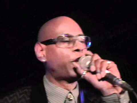 Palais des Fous mit Dennis LeGree