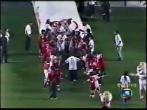 São Paulo 1 x 2 Inter - Copa Libertadores 2006 - Final - 1ª Jogo