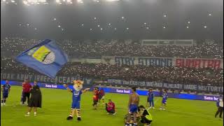 Download lagu Momen Pemain PERSIB dan Bobotoh menyanyikan Lagu We Will Stay Behind You | Pray for Sumatra mp3