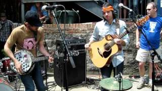 The Avett Brothers Live at Grimeys Paranoia in B major