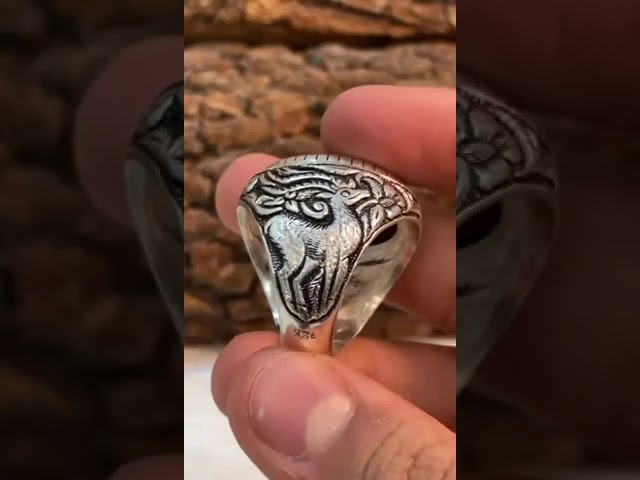 خاتم عقيق كرزي صياغة الغزال ابداع من ابداعات الشريف  جولري