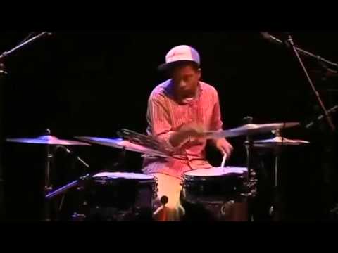 Robert Glasper Trio - LIVE at The Village Vanguard - Double Black bilal 0