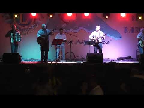 Rumbeando Pal Quiebrayugo Grupo Raices (en Vivo)