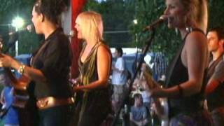 The McClymonts - "Settle Down"