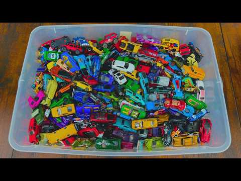 Hot Wheels Mega Box Unboxing | SUVs, Sedans & Sports Cars Mix