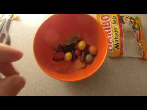 MongoTV_12608 - SPISER SKÅL MATADOR MIX OG LAKRIDS SLIK MANDAG AFTEN EFTER PENSION KOMMET