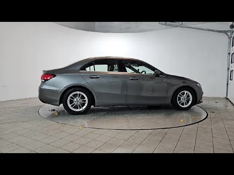 Mercedes-Benz A-Class A 180 Saloon - Cream Leather - Image 2