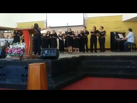 UMA LINDA MELODIA DEVES TER (com letra) - CORO FEMININO DA PIB DA PENHA - RJ
